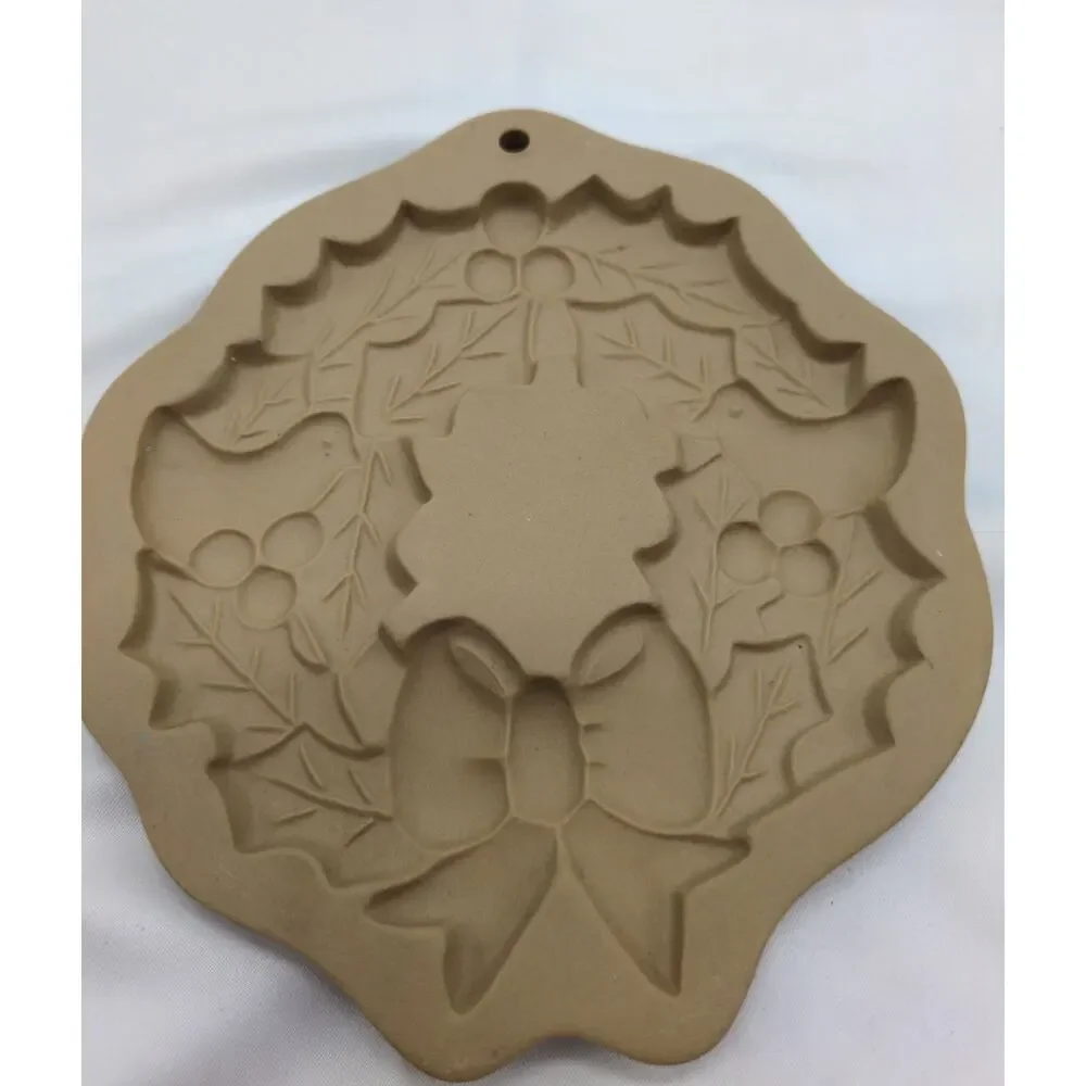 1988 Hill Design Brown Bag Cookie Art Holly Wreath Birds Stoneware Mold Vintage
